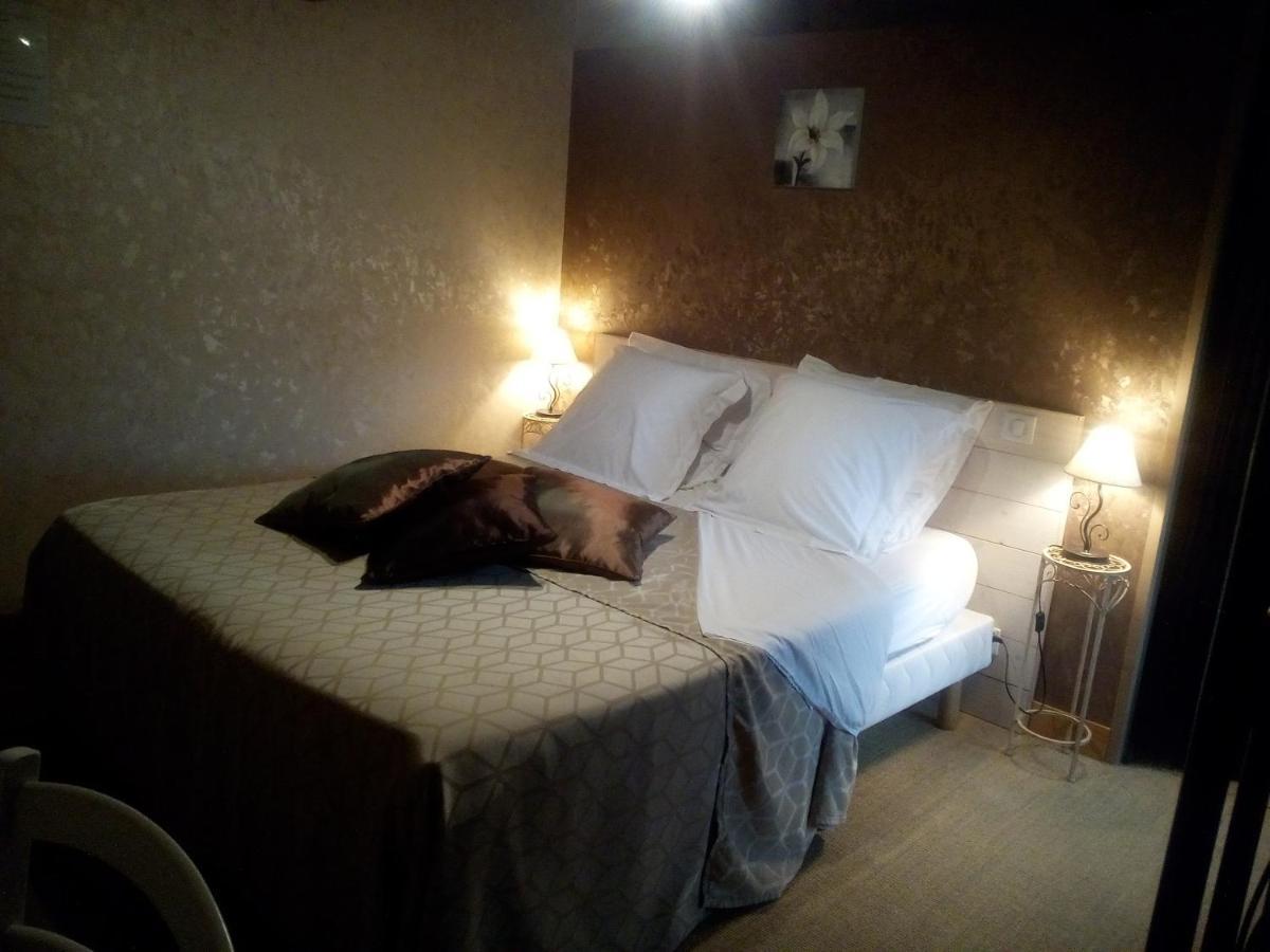 Chambres De La Porte Aux Moines Vouvant 外观 照片