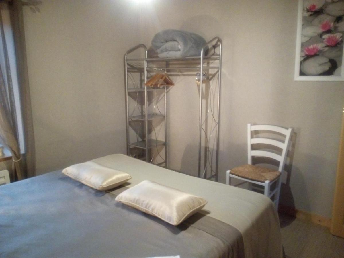 Chambres De La Porte Aux Moines Vouvant 外观 照片